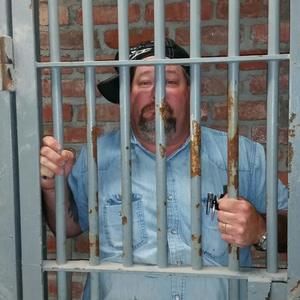 Meet your Posher, Gary